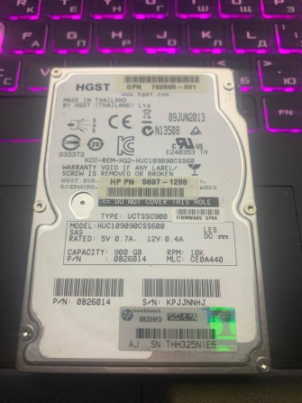 Жорсткі диски HGST 2.5 SAS 900ГБ - изображение 1