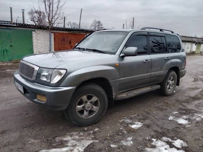 Toyota Land Cruiser 100 на ходу - изображение 1