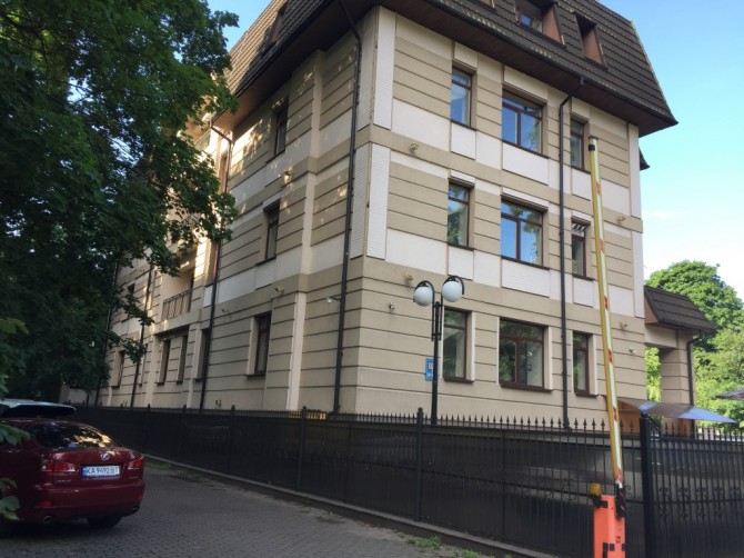 Оренда окремого поверху офісного приміщення 217,3 кв.м - изображение 1