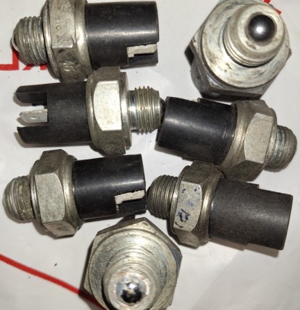 МТЗ ВК-418 вимикач заднього ходу - изображение 1