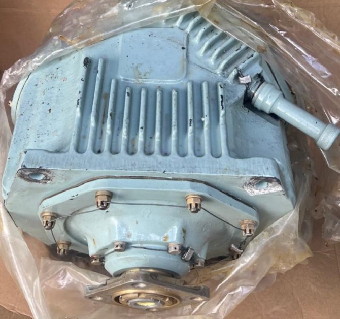 Проміжний редуктор 8А-1515-000 - изображение 1