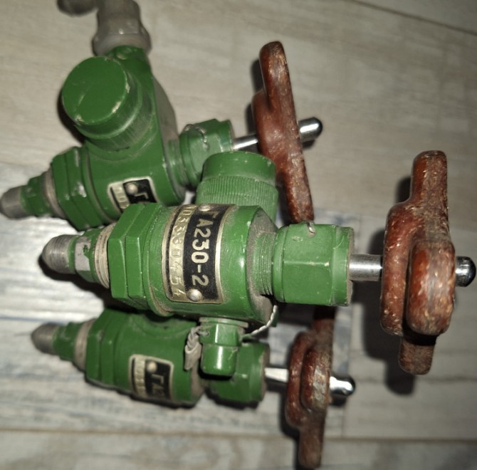 Дросільний кран ГА-230-2 - изображение 1