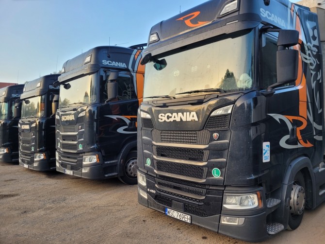 Водій C+E на сучасних авто Scania та Mercedes, Польща - изображение 1