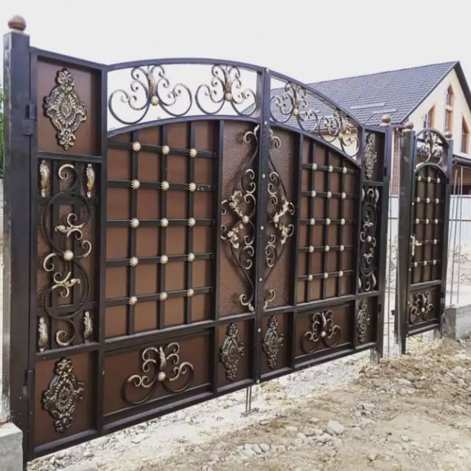 Металлические ворота в Кривом Роге - изображение 1