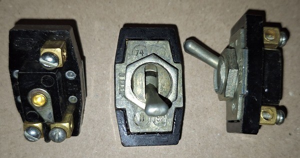 Перемикач (тумблер) П19-А2 - изображение 1