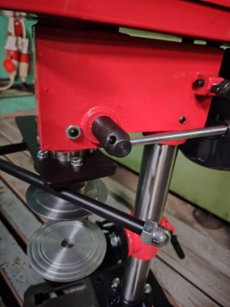 Под банку жестяную 895 грамм, закаточная машинка - изображение 1